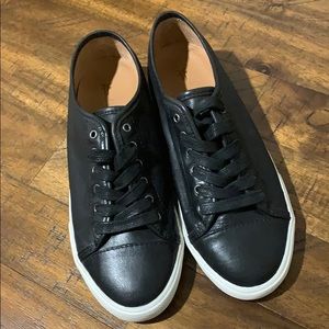 NWOB Frye Women’s Mindy Low Lace Up Leather Shoe